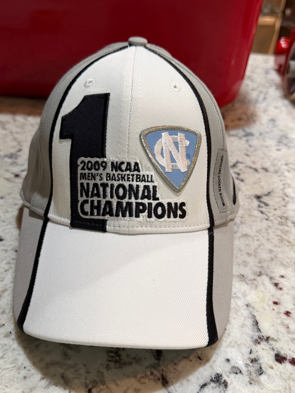 Nike UNC Tar Heels 2009 NCAA National Champions Locker Room Hat